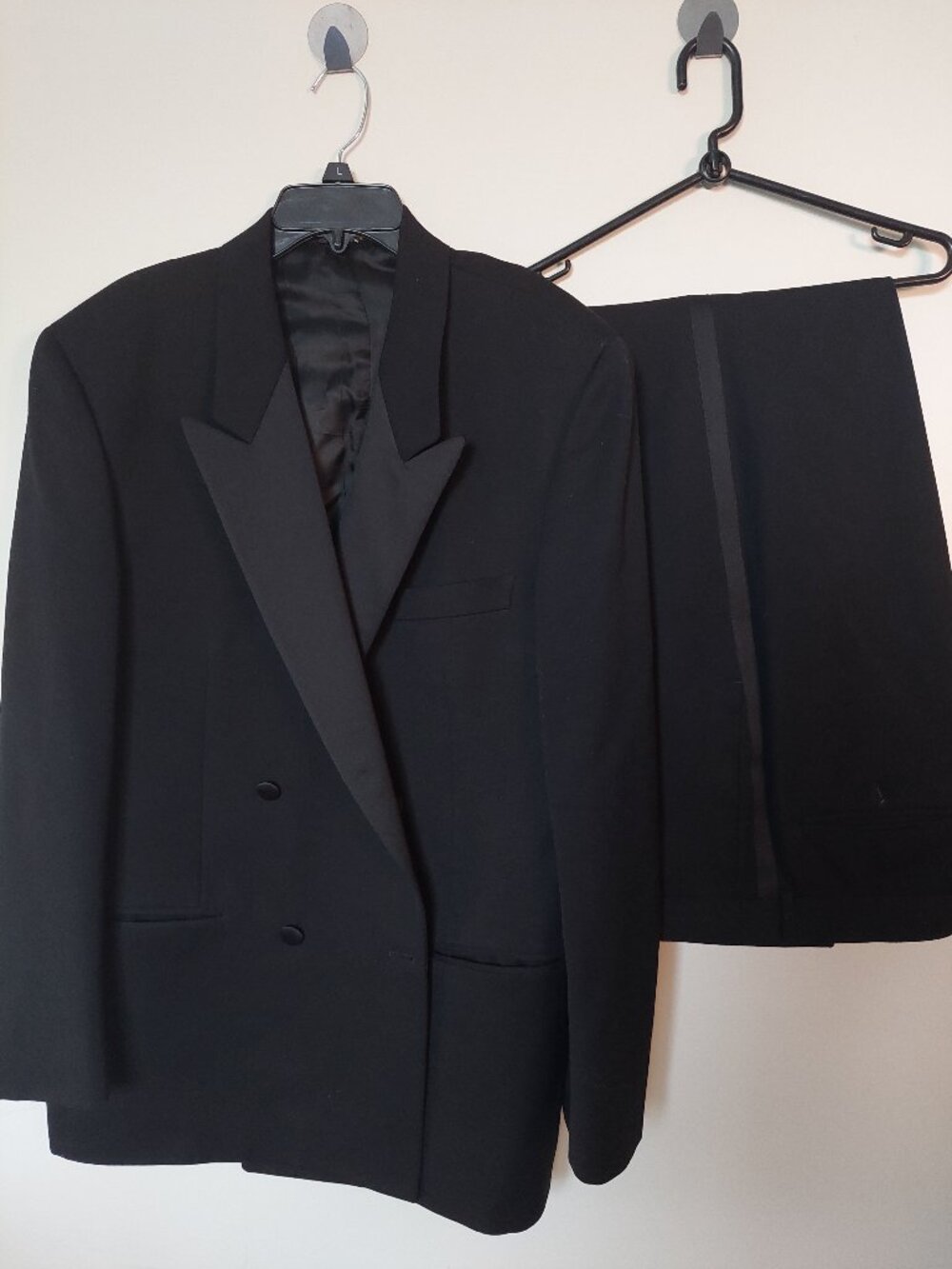 San Remo Italy Men's 44R  Double-breasted Tuxedo 100% Virgin Wool Black